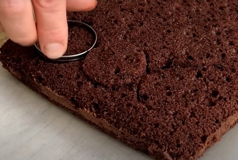 Вкус зимней сказки: рецепт десерта «Белый снег», который создаст неповторимую праздничную атмосферу