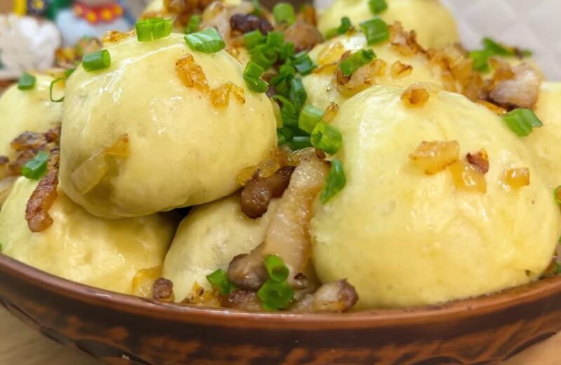 Не просто галушки, а объедение! Откройте для себя рецепт вкуснейших клецек с мясной начинкой и салом