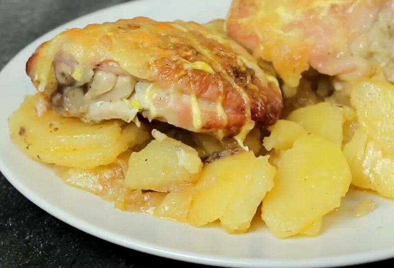 Ужин для ленивых: выкладываю на противень и в духовку. Простое, но невероятно вкусное блюдо