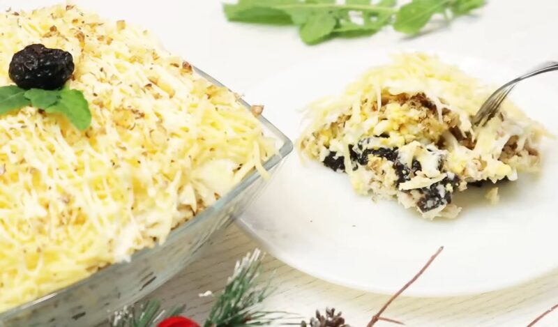 Невероятно вкусный салат "Абсент". Рецепт-настроение, который я искала на праздничный стол!