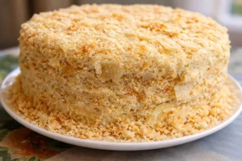 Многослойный домашний торт Наполеон с нежным творожным кремом