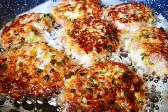 Готовим пышные пирожки на сковороде без лепки