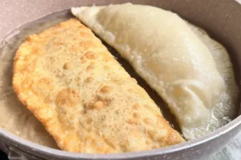 Чебуреки с сочным фаршем